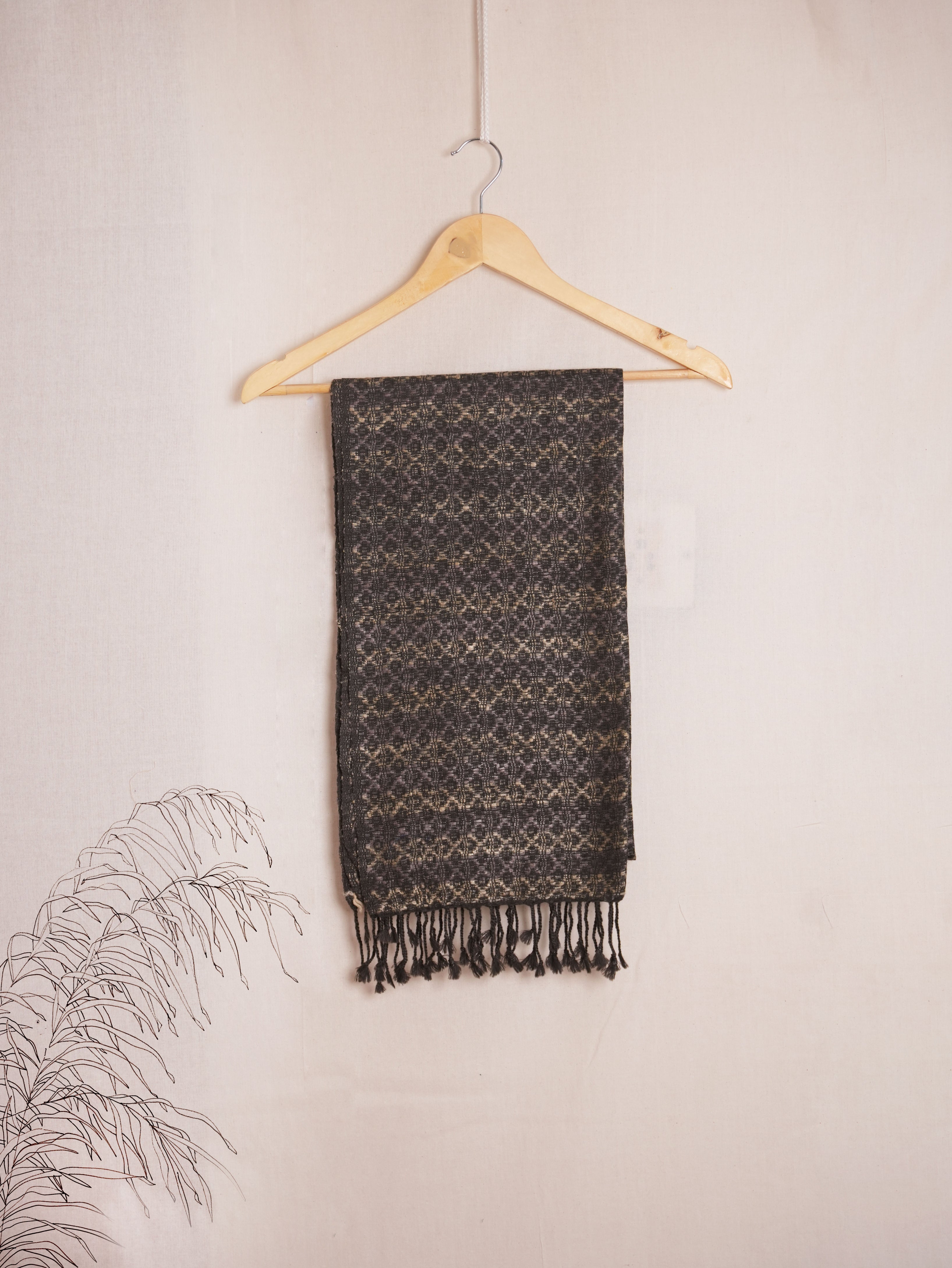 Gradient Almora Patterend Tussar Silk and Merino Wool Stole | Black