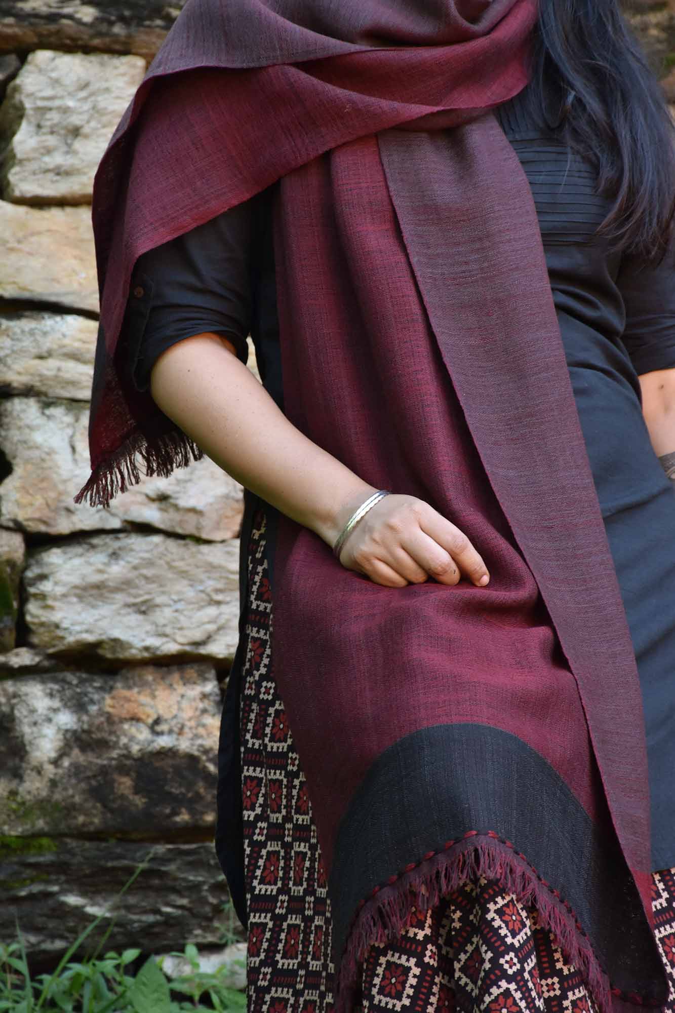 Purple Twist Reversible Merino Wool Stole | Maroon & Black