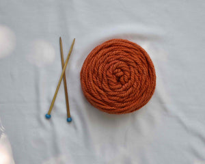 Handspun Yarn Ball & Bamboo Knitting Needles combo